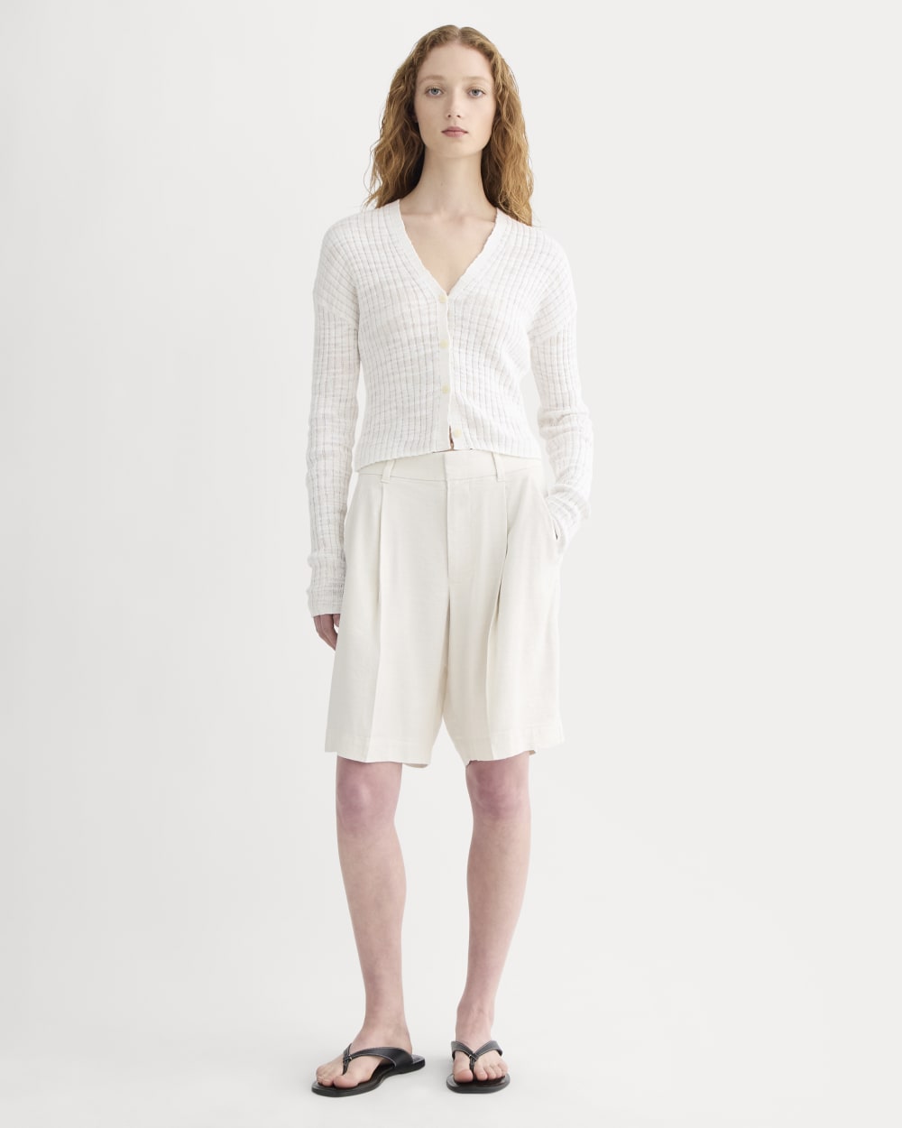 The Ribbed Cardigan in Cotton Linen | White