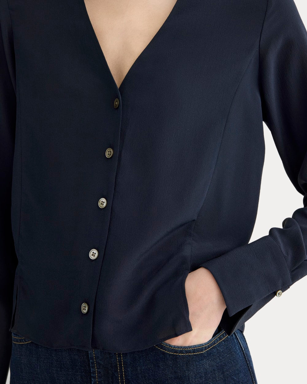 The V-Neck Blouse in Washable Silk | Navy