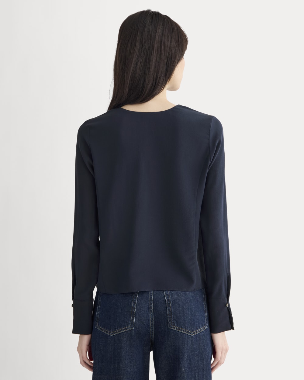 The V-Neck Blouse in Washable Silk | Navy